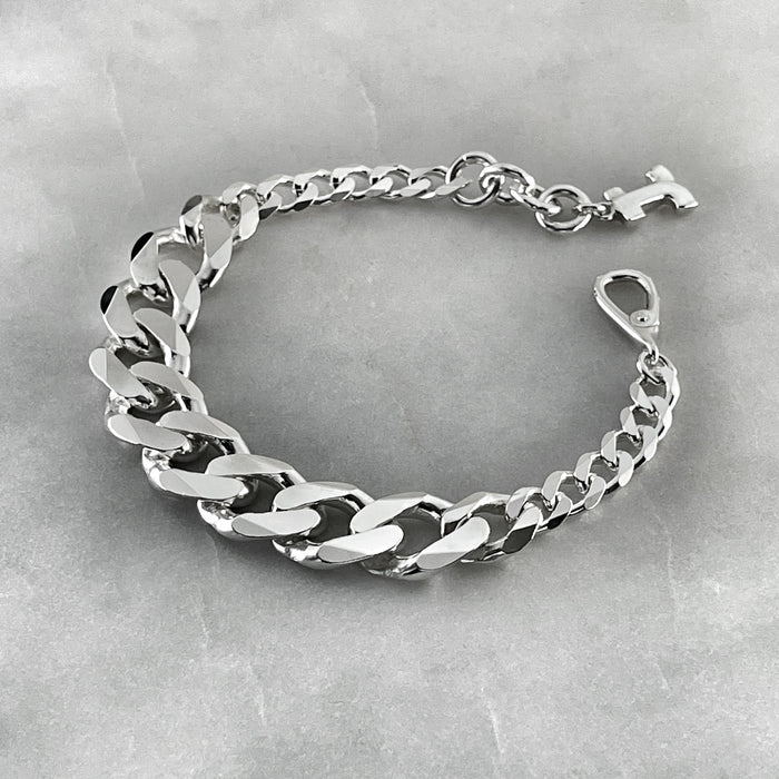 Graduated Chain Bracelet