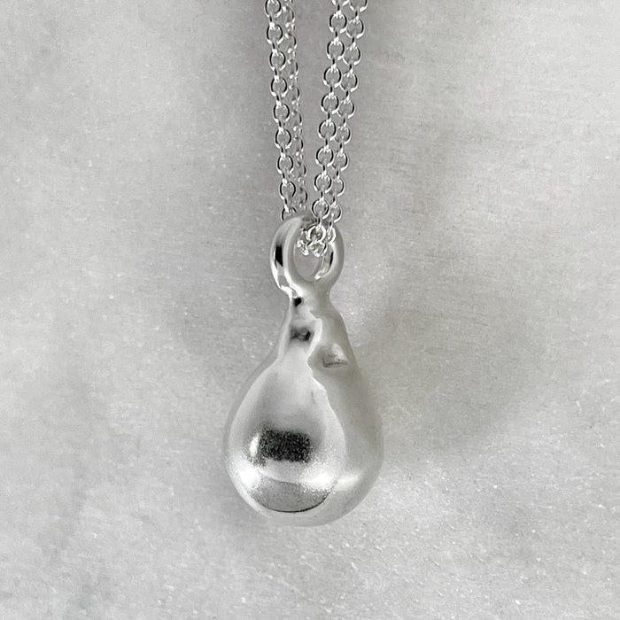 baroque pearl drop pendant necklace jewel thief Brighton
