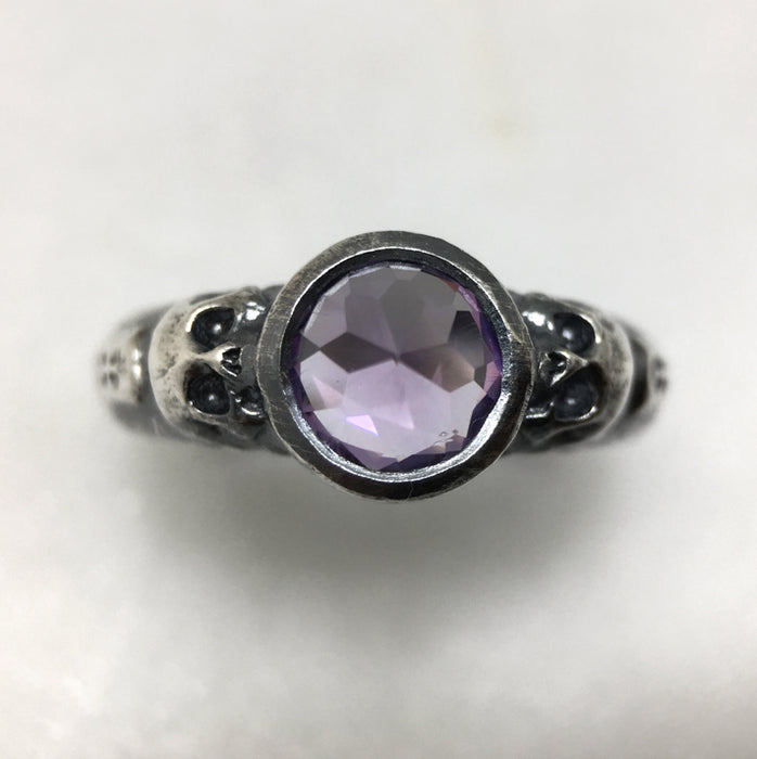 Memento Mori Amethyst Skull Ring