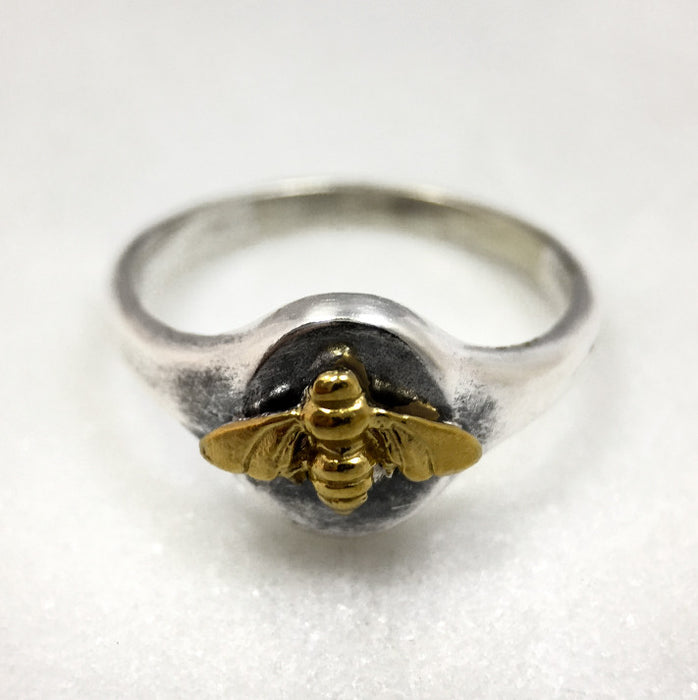 bee signet ring jewel thief Brighton