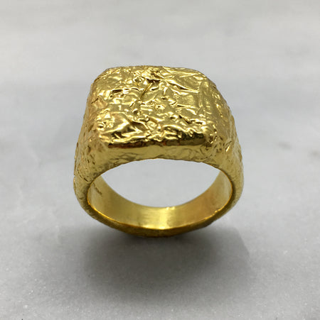 gold signet ring jewel thief brighton